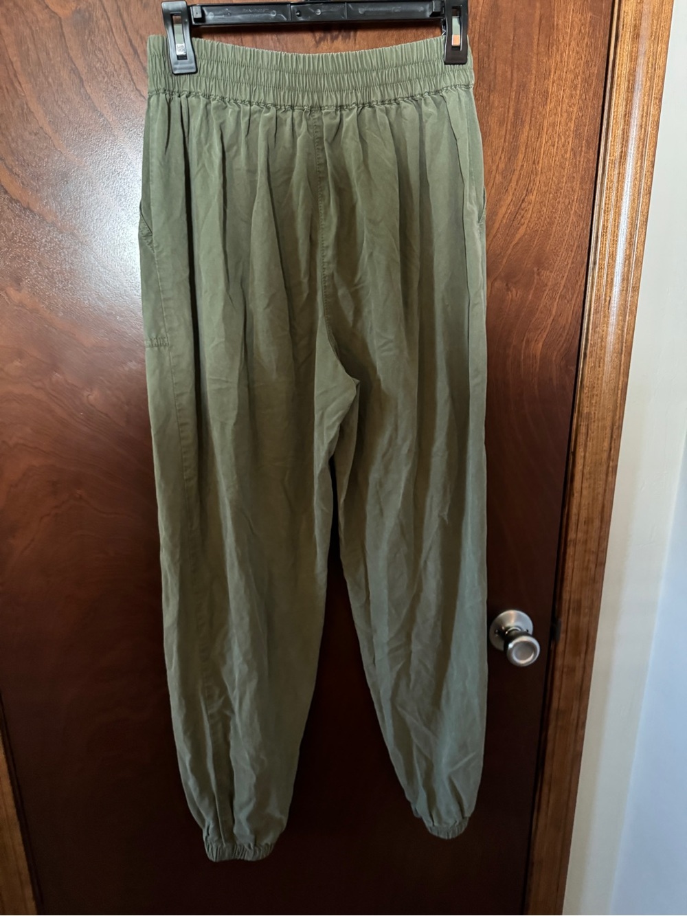 Treasure & Bond Olive Green Elastic-Waist Joggers